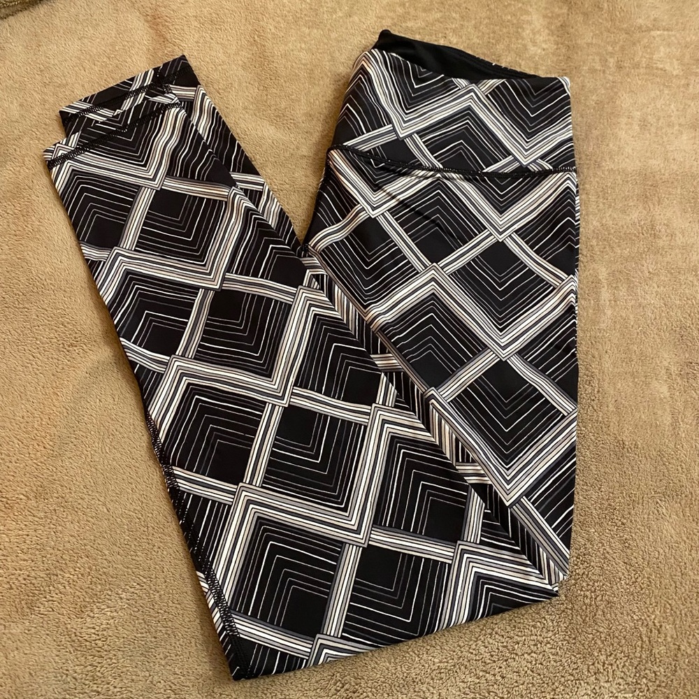 Victoria’s Secret Knockout Workout Leggings